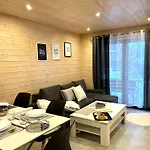 Sunny Baltic 롯지 야로수아비크