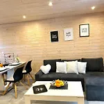 Sunny Baltic 롯지 야로수아비크